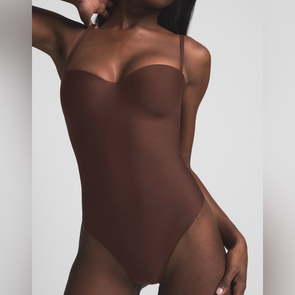 SKIMS underwire Bodysuit, Cocoa removable straps. Skims body brand new with tags